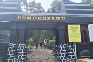 Ratusan Pendaki Serbu Gunung Lawu Jelang 1 Suro
