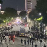 Demo di Grahadi Surabaya Ricuh, Belasan Orang Ditangkap Polisi