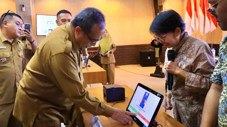 Pemkab Gresik Terapkan E-Voting saat Pilkades Serentak 2026 Pemkab Gresik Terapkan E-Voting saat Pilkades Serentak 2026