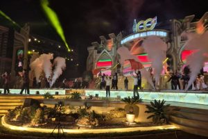 1.200 Santri dan Guru Gontor Gelar Seni Kolosal 1 Abad