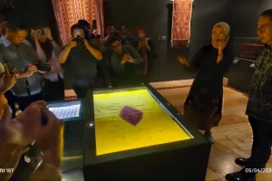 NTB Kenalkan Kain Osap Produk Tenun Sakral di Yogyakarta