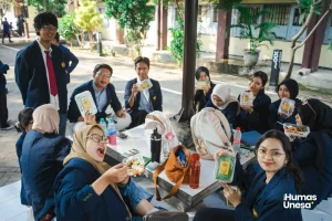 Unesa Bagikan 35.000 Porsi Sarapan Gratis untuk Mahasiswa Selama UAS