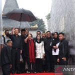 Megawati Ziarah ke Makam Bung Karno di Blitar