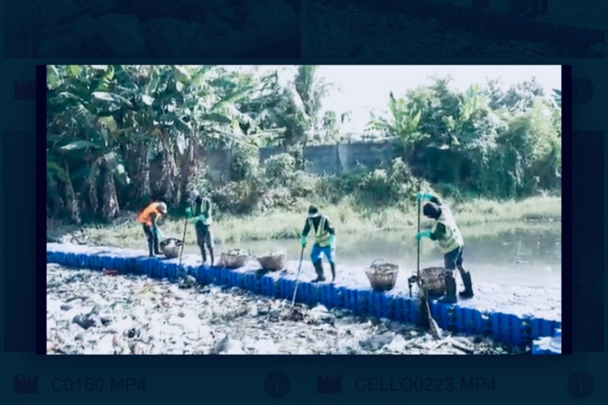 Hebat! Surabaya Angkut 1 Ton Sampah Plastik Sungai Per Hari Hebat! Surabaya Angkut 1 Ton Sampah Plastik Sungai Per Hari