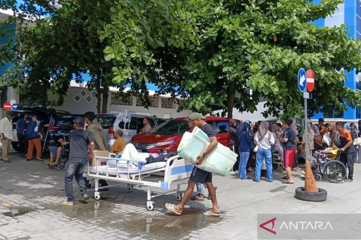 Pasien RS Anuntaloko Parigi Dievakuasi Akibat Gempa Magnitudo 6,7