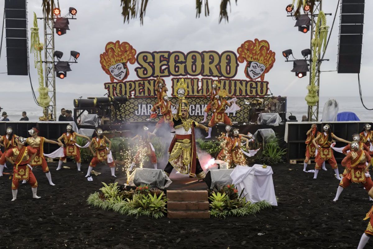 Wisata Budaya Topeng Kaliwungu Gerakkan Ekonomi Lumajang