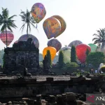 Ribuan Umat Buddha Ikuti Upacara Waisak di Borobudur