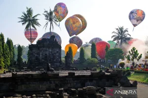 Ribuan Umat Buddha Ikuti Upacara Waisak di Borobudur