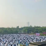 UNESA Cetak Rekor MURI Yoga Peserta Disabilitas Terbanyak