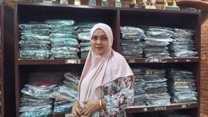 Menolak Punah, Uswatin Hasanah Merintis Ulang Kejayaan Batik Gedok Tuban
