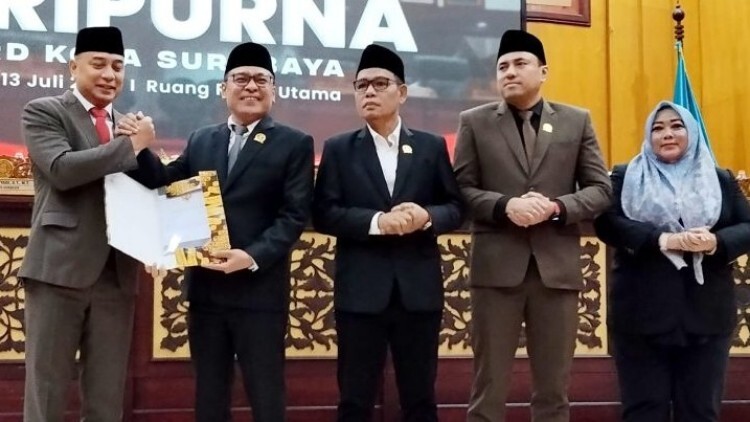 Penanganan Banjir Surabaya Jadi Prioritas Utama DPRD Penanganan Banjir Surabaya Jadi Prioritas Utama DPRD