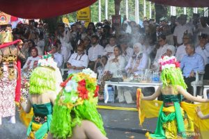 Banyuwangi Ethno Carnival Hadirkan Tarian Khas Daerah sebagai Pembuka Banyuwangi Ethno Carnival Hadirkan Tarian Khas Daerah sebagai Pembuka