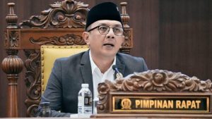 Wakil Ketua DPRD Jatim Minta Sekolah Tak Wajibkan Beli Seragam