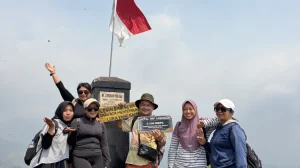 Gunung Lorokan Mojokerto Destinasi Favorit Pendaki Pemula Gunung Lorokan Mojokerto Destinasi Favorit Pendaki Pemula