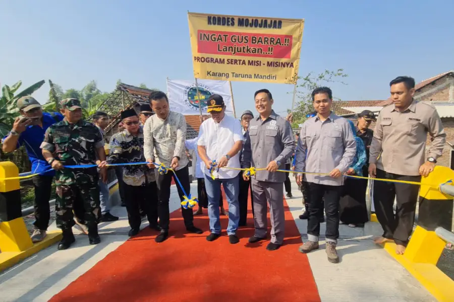 Jembatan Bolorejo Diresmikan, Akses Ekonomi Mojokerto Makin Lancar Jembatan Bolorejo Diresmikan, Akses Ekonomi Mojokerto Makin Lancar