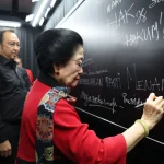 Megawati Tuliskan Pesan bagi Pemuda Indonesia saat Peringati 30 Tahun Kudatuli