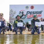 Pemkab Gresik – PT Smelting Tanam 10.000 Mangrove di Kawasan Pesisir