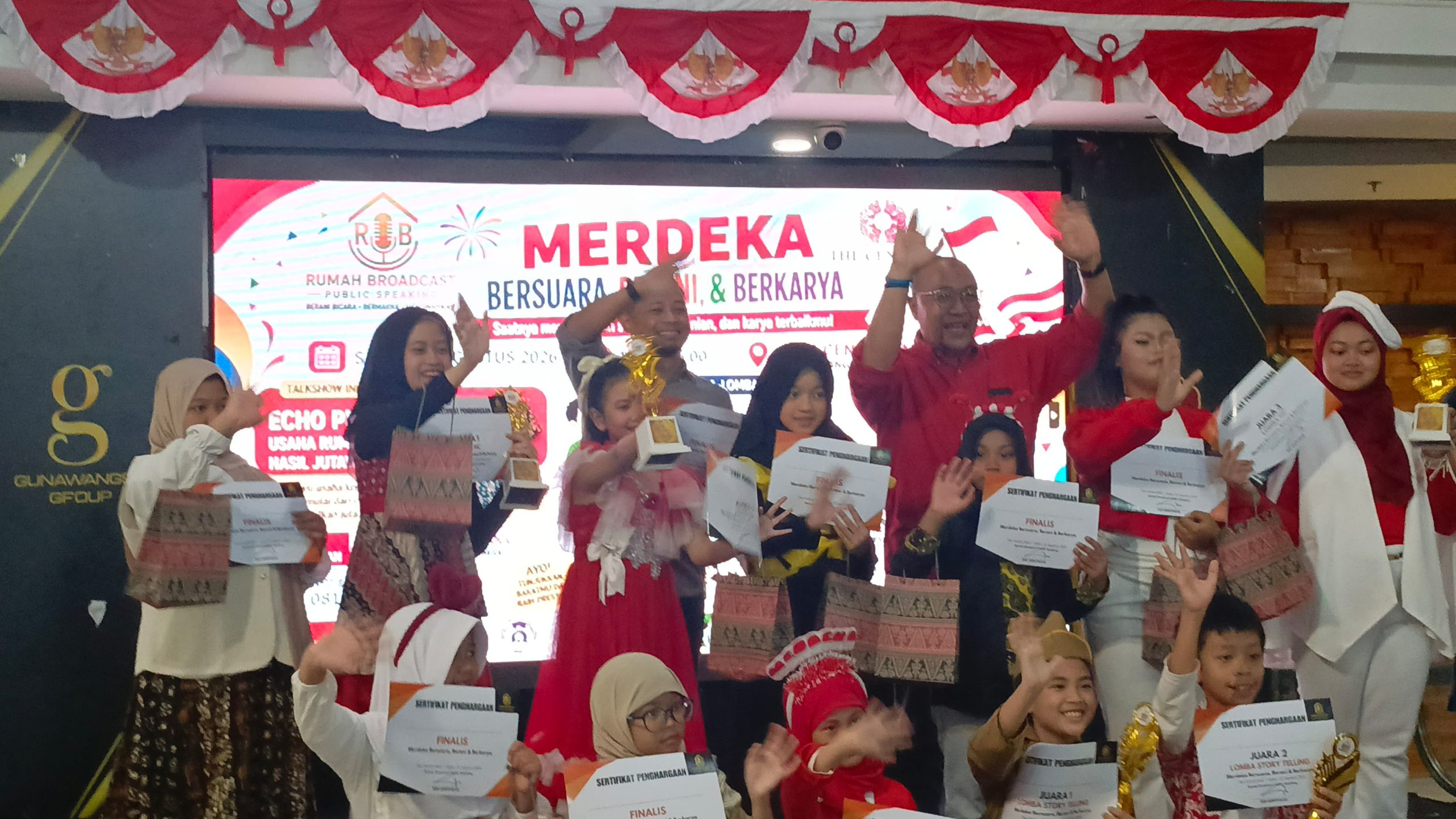 Belasan Anak Surabaya Unjuk Suara Bercerita Tema Perjuangan Belasan Anak Surabaya Unjuk Suara Bercerita Tema Perjuangan
