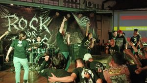 Anak Punk dan Metal Nikmati Lagu-lagu Rohani di Panggung Rock For Jesus