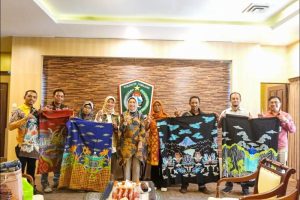 Batik Motif Tumpak Sewu Resmi Jadi Identitas Budaya Baru Lumajang