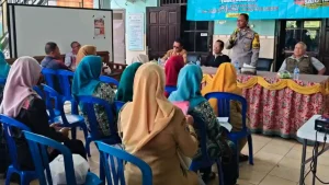 Polres Gresik Edukasi Nelayan Bahaya Judol dan Pinjol Ilegal Polres Gresik Edukasi Nelayan Bahaya Judol dan Pinjol Ilegal