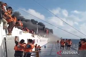 KMP Mutiara Santosa 2 Terbakar: 5 Meninggal, 227 Selamat