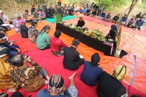 Tradisi Metri Bumi Trenggalek Sarat Edukasi Alam Tradisi Metri Bumi Trenggalek Sarat Edukasi Alam