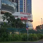 Pakuwon Siap Turunkan Tinggi Pagar Mal Ikuti Arahan Wali Kota Surabaya