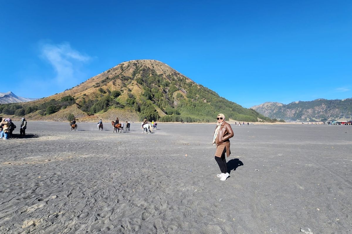 Gunung Bromo Sudah Dibuka Kembali Usai Kebakaran Padam Gunung Bromo Sudah Dibuka Kembali Usai Kebakaran Padam