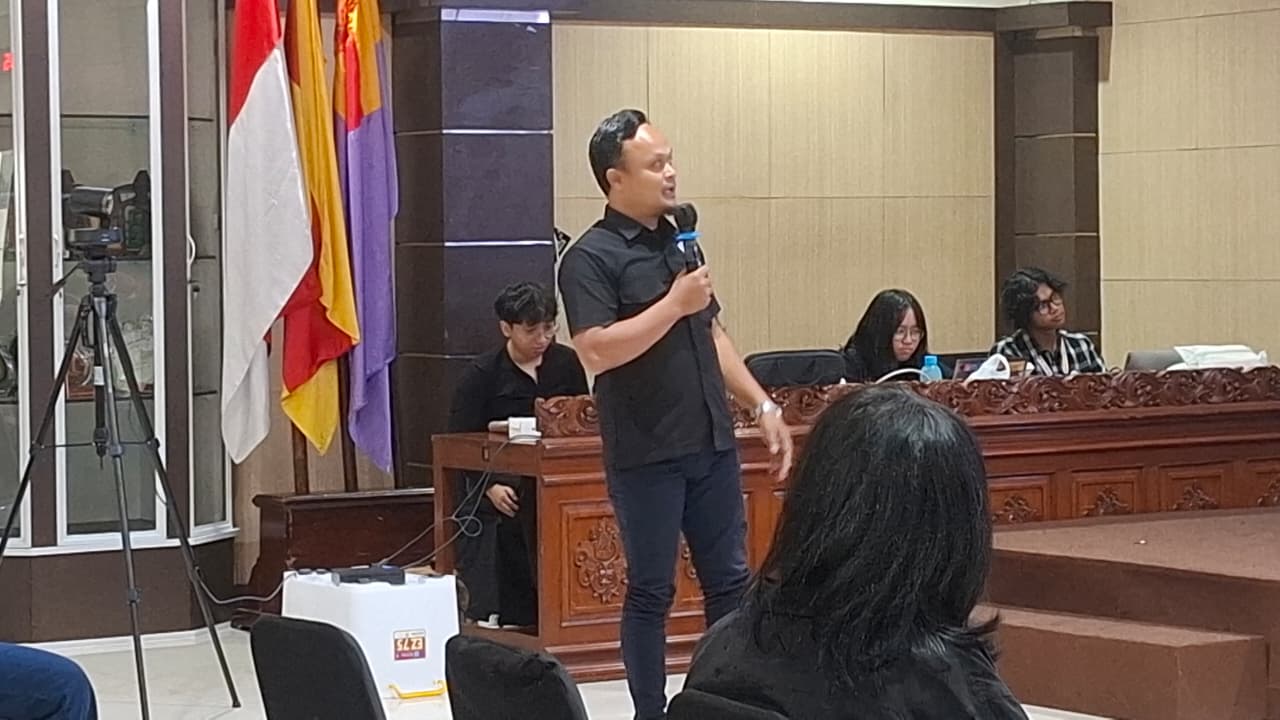 Penipu Digital Incar Usia Matang Lewat Manipulasi Medsos Penipu Digital Incar Usia Matang Lewat Manipulasi Medsos