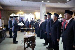 Bupati Gresik Lantik 25 Pejabat Baru Perangkat Daerah