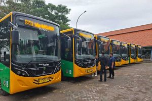 DPRD Jatim rancang Angkot Jatim jadi Feeder Bus Transjatim