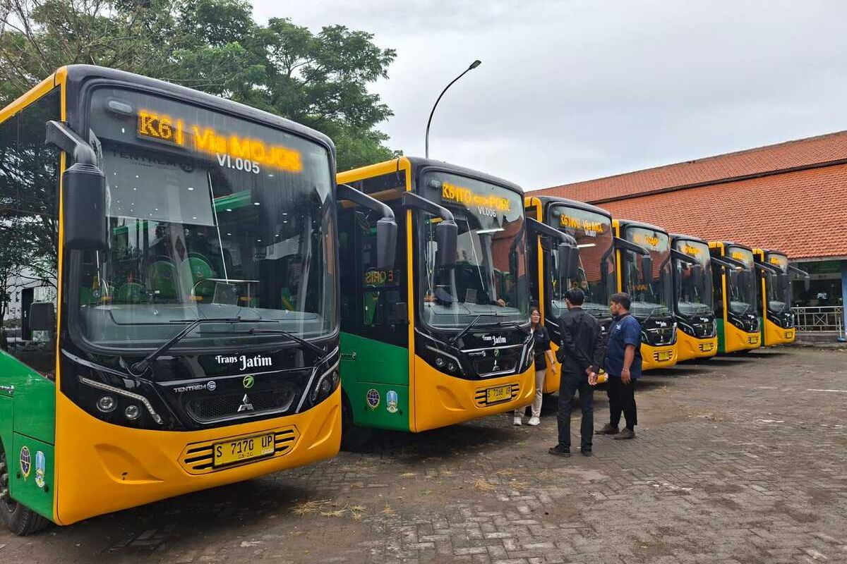 DPRD Jatim rancang Angkot Jatim jadi Feeder Bus Transjatim DPRD Jatim rancang Angkot Jatim jadi Feeder Bus Transjatim