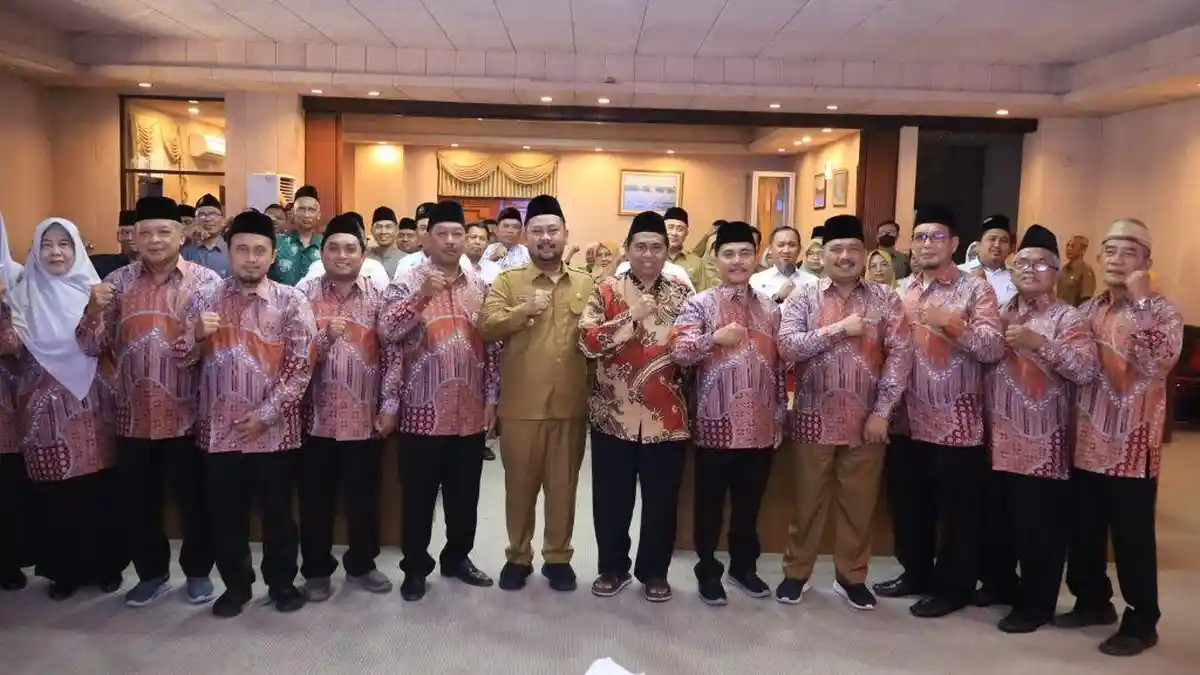 Bupati Gresik Melantik 11 Anggota Dewan Pendidikan Periode 2026–2031