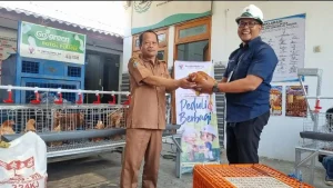 Indospring Tbk Berdayakan Pemuda Gresik Rintis  Ternak Ayam