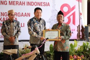 Pemkab Sidoarjo Beri Penghargaan 5.268 Pendonor Darah Pemkab Sidoarjo Beri Penghargaan 5.268 Pendonor Darah