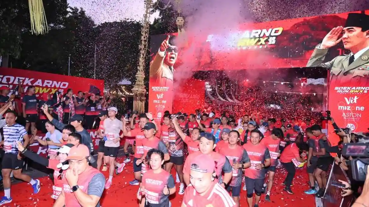 Soekarno Run Banyuwangi Diikuti Ribuan Peserta dari 26 Provinsi Soekarno Run Banyuwangi Diikuti Ribuan Peserta dari 26 Provinsi
