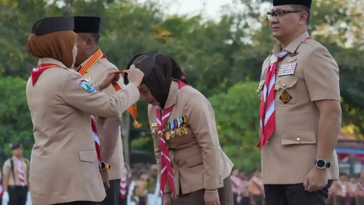 Dedikasi Ning Ita Bagi Pramuka Berbuah Lencana Melati Kwarnas