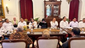 Ning Ita Minta Kebijakan TKD Lebih Fleksibel untuk Daerah Ning Ita Minta Kebijakan TKD Lebih Fleksibel untuk Daerah