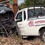 Pikap KDMP Blitar Ringsek Ditabrak Fortuner Kerugian Rp80 Juta
