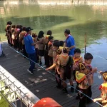 Hari Habitat Sedunia: SDN Ketabang 1 Surabaya Tebar Ribuan Benih Ikan