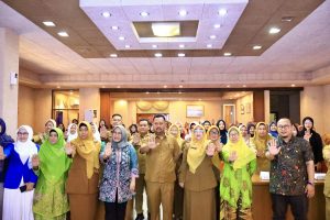 Bunda Puspa Gresik: Latih Perempuan Berdaya dan Mandiri Bunda Puspa Gresik: Latih Perempuan Berdaya dan Mandiri