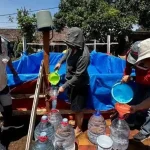 PDI Perjuangan Kirim 20 Tangki Air hingga 200 Relawan ke Lereng Arjuno