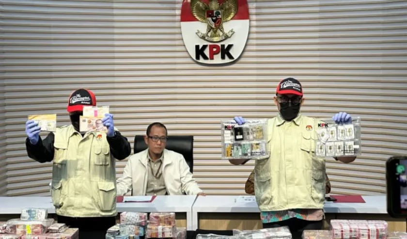 OTT BNPB: KPK Sita Uang dan Emas Rp5,47 Miliar