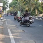 Warga Gresik Keluhkan Bekas Galian Pipa Gas Bahayakan Pengendara