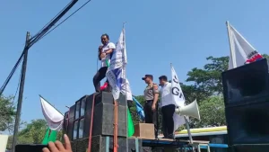 Demo Buruh Gresik Kepung Kantor BPJS Kesehatan dan BPS