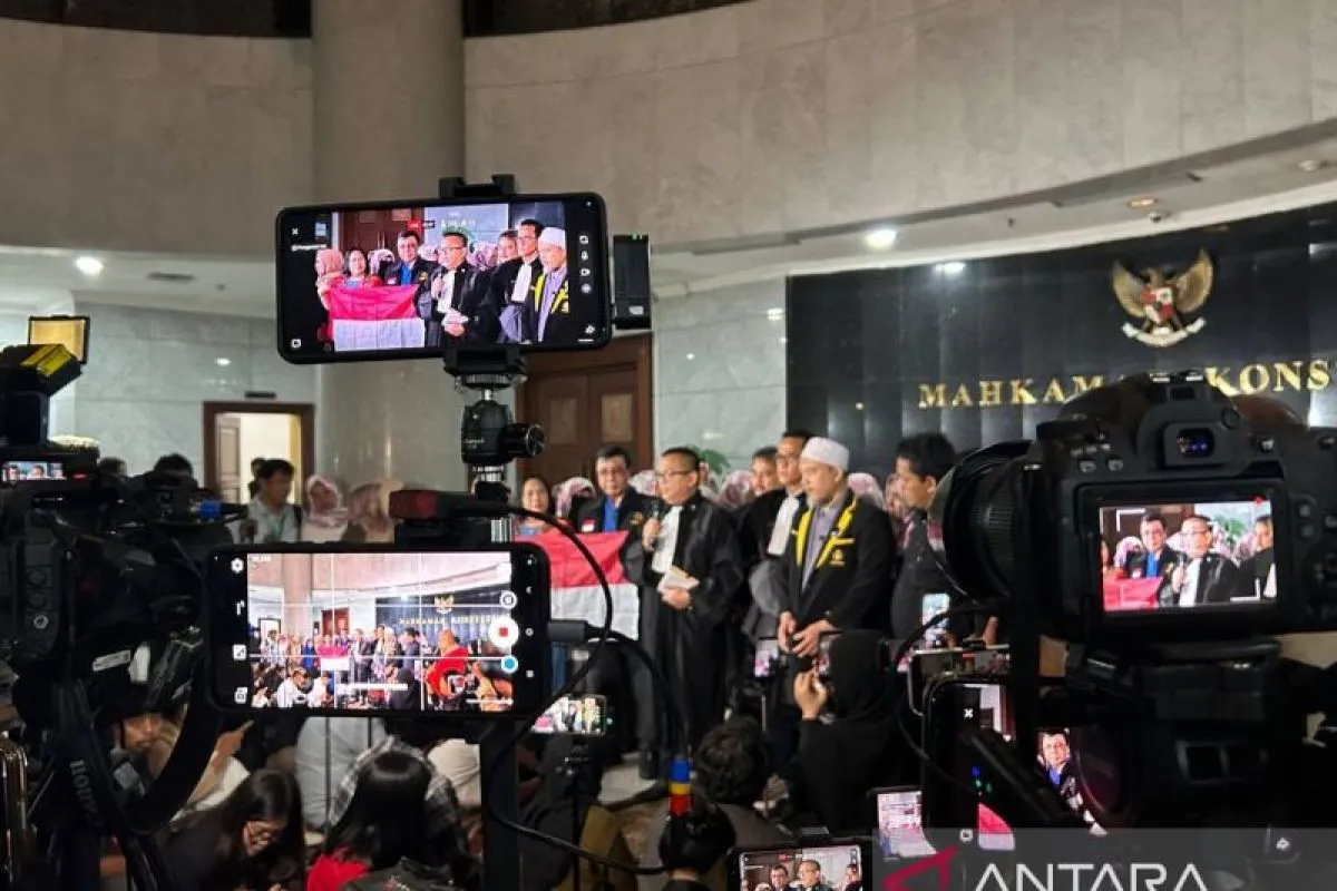 Denny Indrayana CS Tak Punya Kedudukan Hukum: Gugatan Kandas Denny Indrayana CS Tak Punya Kedudukan Hukum: Gugatan Kandas