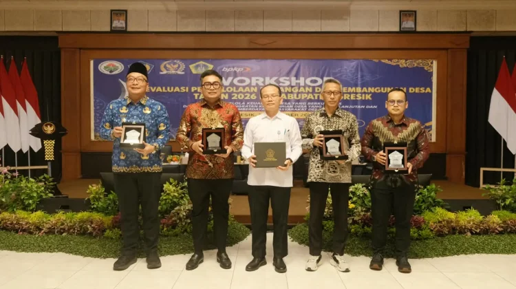 Siasati Dana Desa Turun, Wabup Gresik Dorong Optimasi BUMDes dan Aset Siasati Dana Desa Turun, Wabup Gresik Dorong Optimasi BUMDes dan Aset
