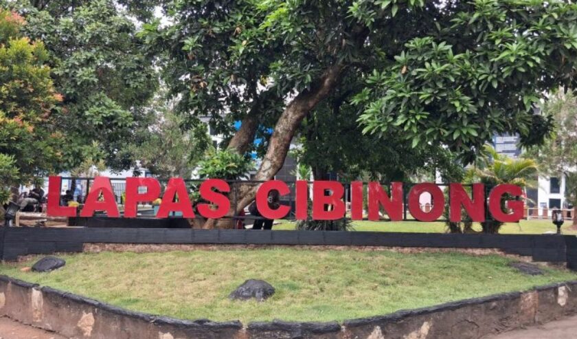Kalapas Cibinong Wisnu Hani Dipecat 16 Pegawai Disanksi Kalapas Cibinong Wisnu Hani Dipecat 16 Pegawai Disanksi
