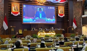 Jatim Fokus 2 Raperda Baru: Industri Halal & Hilirisasi Peternakan Jatim Fokus 2 Raperda Baru: Industri Halal & Hilirisasi Peternakan